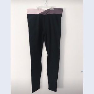 Black stretchy fabletics leggings